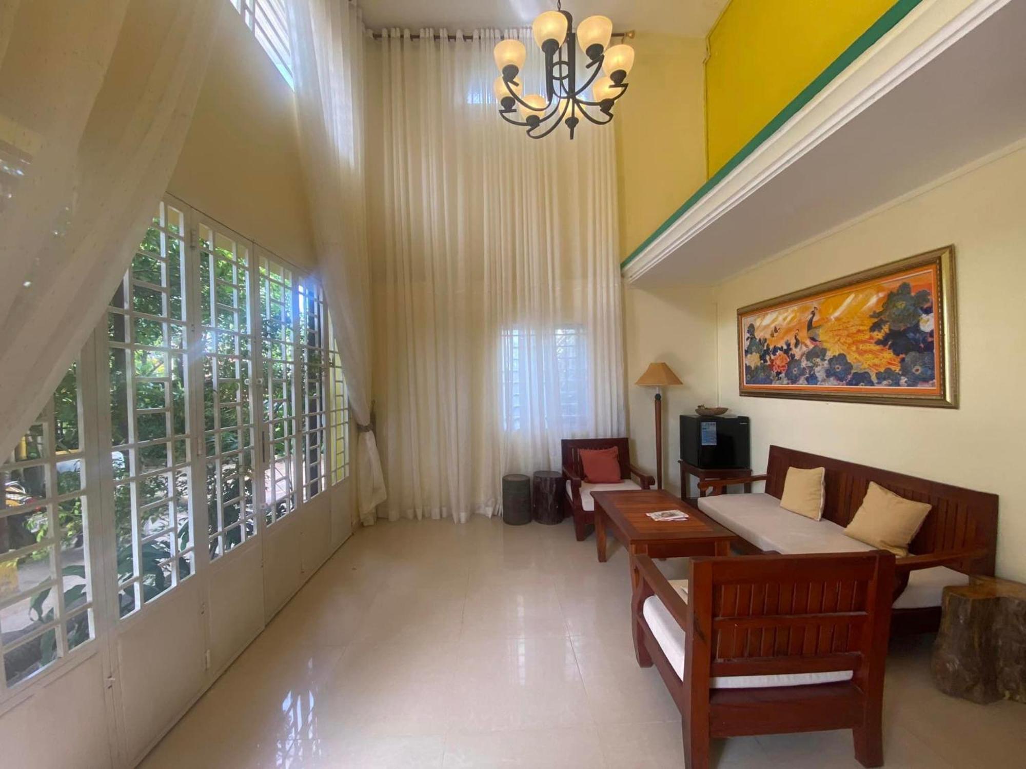 Yellow Natural House Homestay
