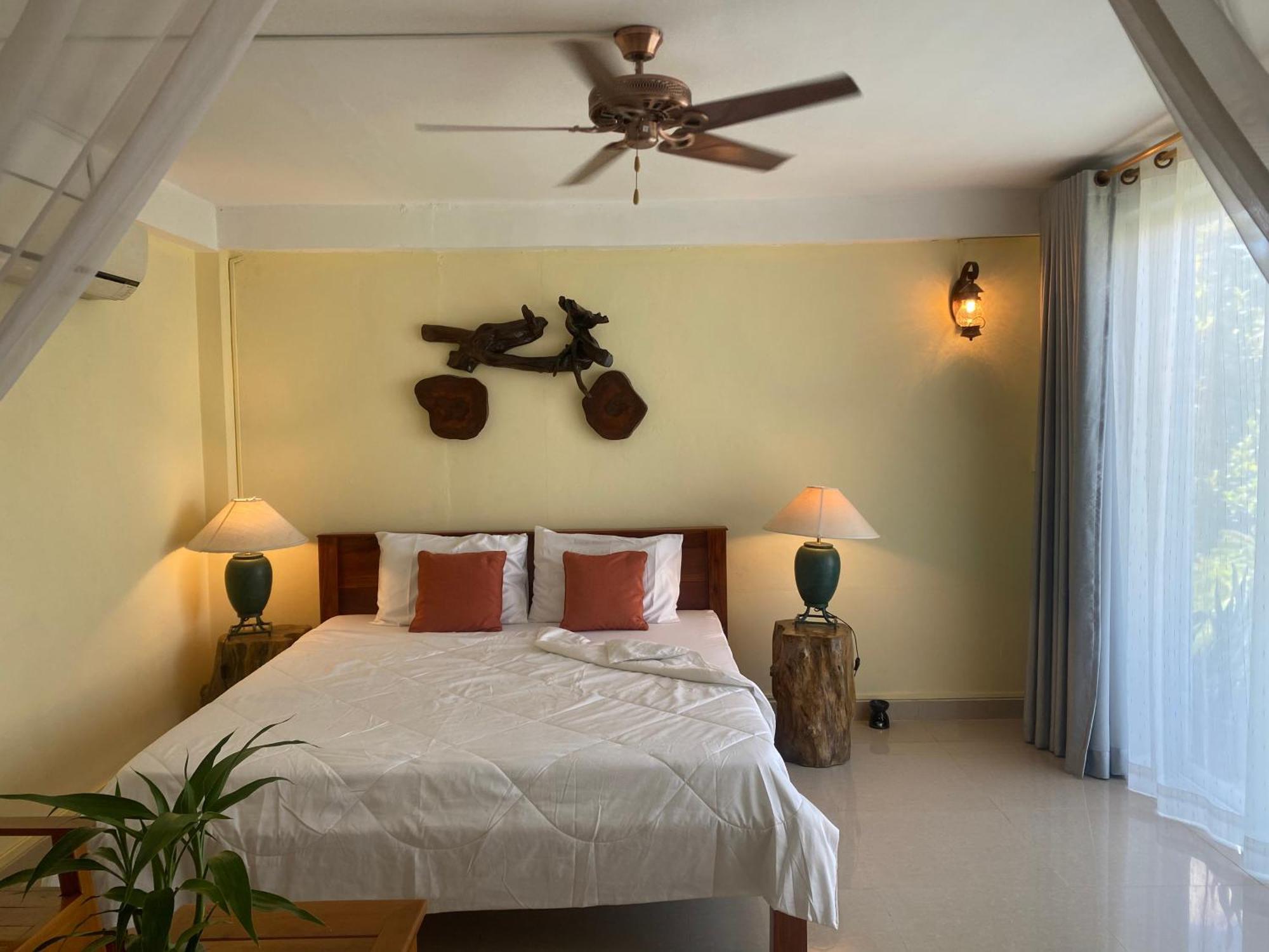 Homestay Yellow Natural House Siem Reap