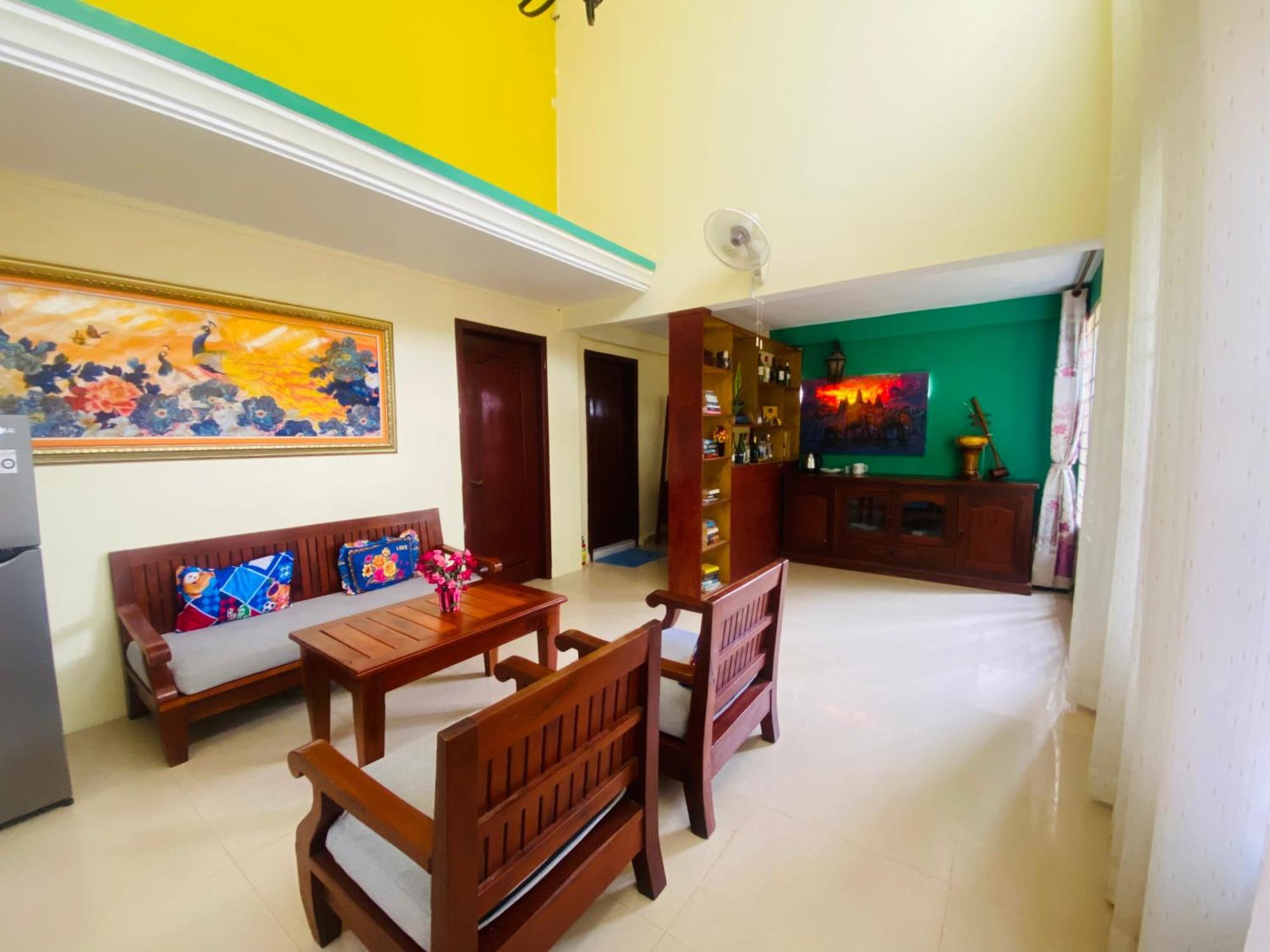 Homestay Yellow Natural House